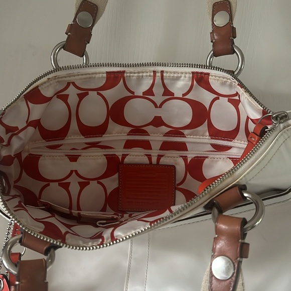 Coach White Satin Leather Details Shoulder Bag Tote Handbag Women’s - Picture 6 of 9